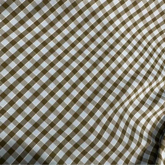 Peter Millar Summer Comfort button down shirt, size XL. - Picture 3 of 7